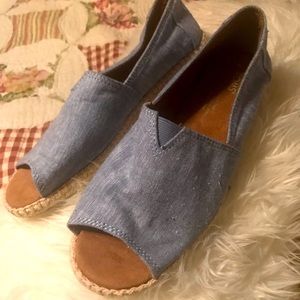 Toms size 7.5